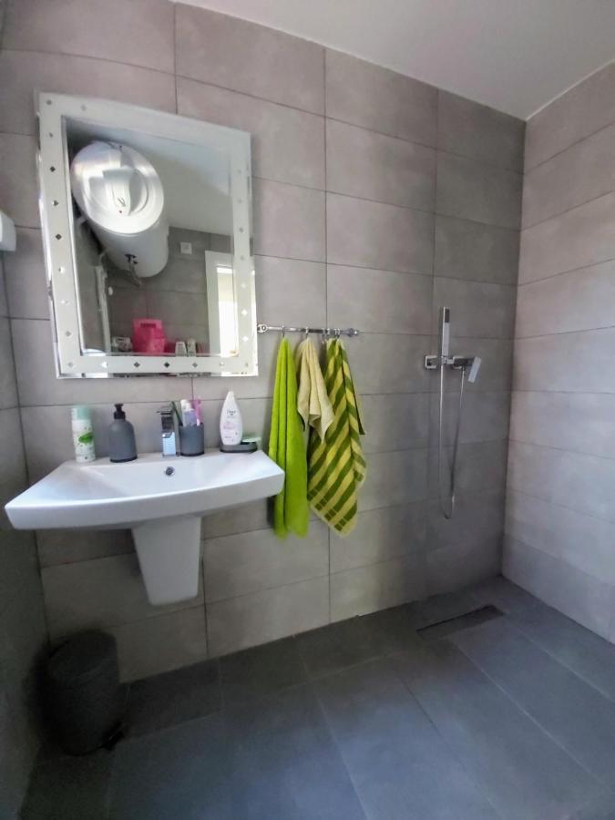 Apartmani Nevena ดิฟชิบาเร ภายนอก รูปภาพ